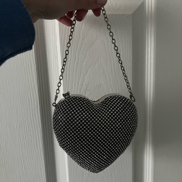 Silver Sequin Heart Evening Bag/Clutch - Picture 3 of 3